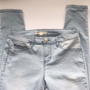 LIFE IN PROGRESS Light-Colored Jeans